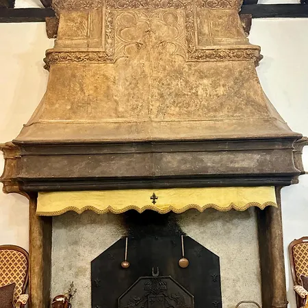 דירה Maison Du Roy / Royal Chambers *