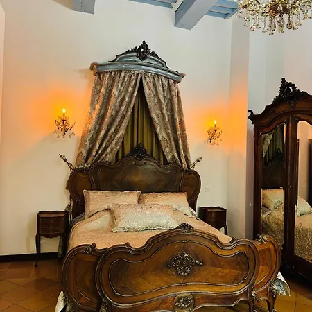 דירה Maison Du Roy / Royal Chambers *