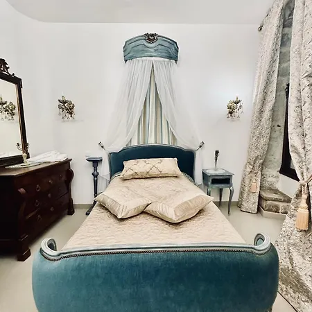 Maison Du Roy / Royal Chambers דירה