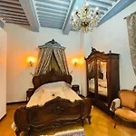 Maison Du Roy / Royal Chambers Appartement