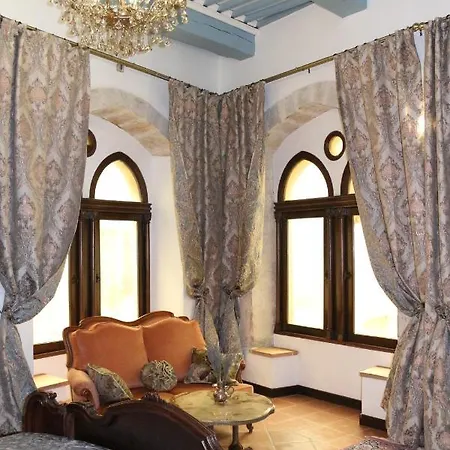 Maison Du Roy / Royal Chambers Апартаменты *