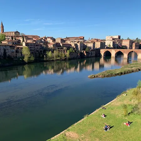 Maison Du Roy / Royal Chambers * Сент-Антонен