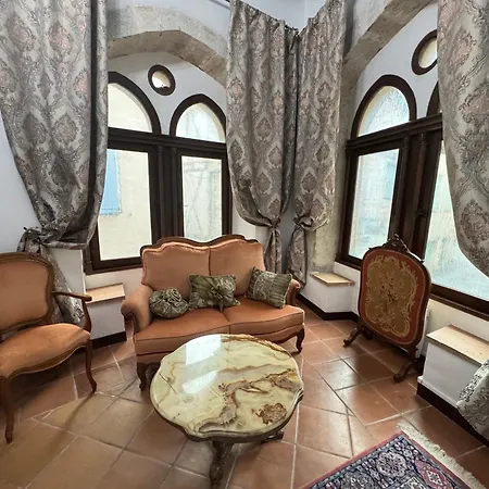Maison Du Roy / Royal Chambers Appartement