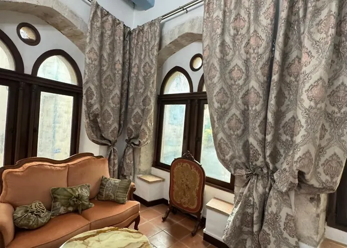 Maison Du Roy / Royal Chambers Apartman